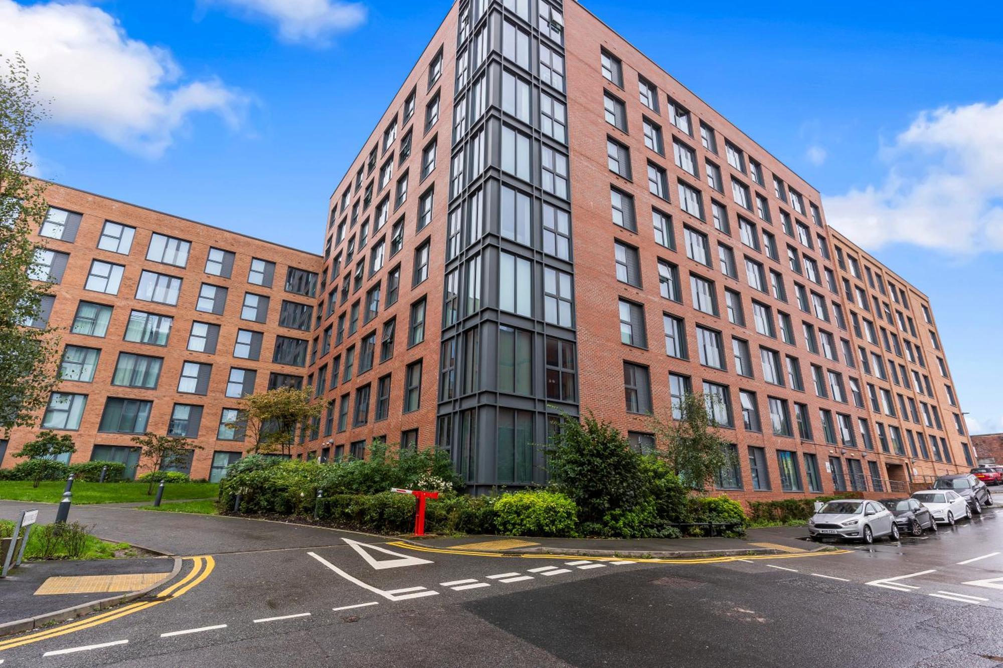 Shanti Suite - 2Bed 2Bath City Centre - Wifi - Netflix- Parking- Modern- Perfect For Family, Contractors, Leisure, Business By Shanti Nights バーミンガム エクステリア 写真